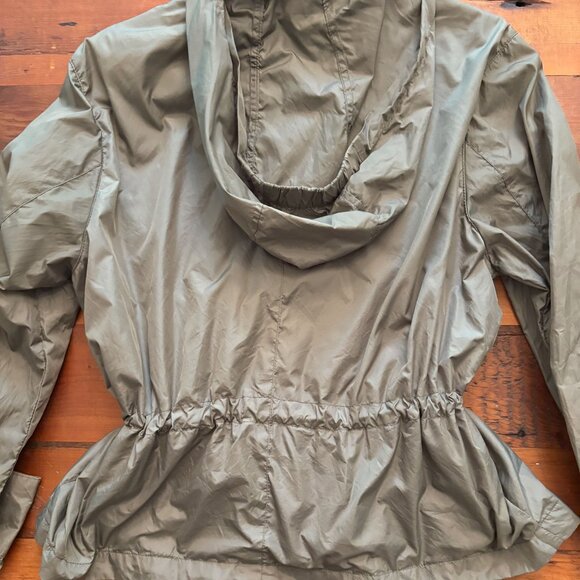 WOMENS GAP LIGHTWEIGHT, PACKABLE UTILITY STYLE WINDBREAKER JACKET W/ HOOD SIZE L - Picture 2 of 8